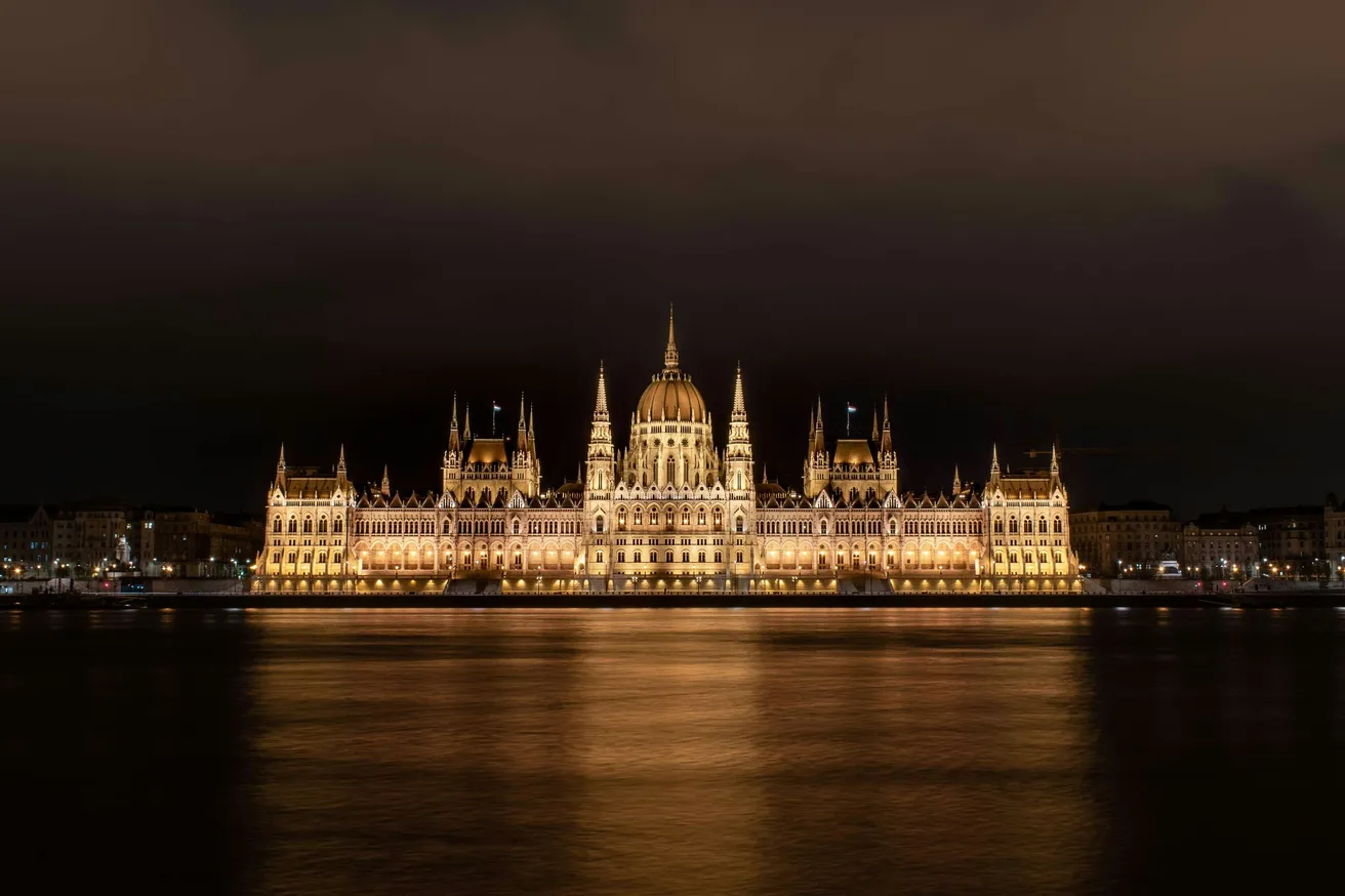 ceetravel budapest